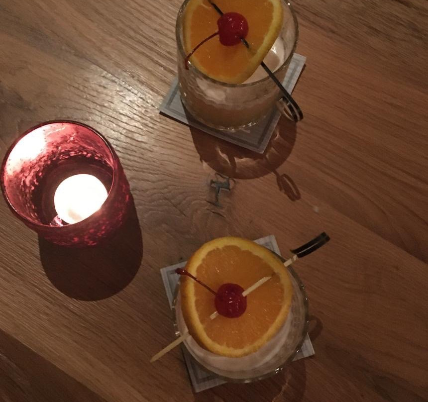 Daniel's Bar & Lounge景点图片