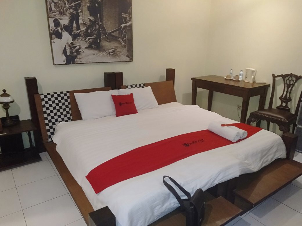 RedDoorz Plus @ Palagan主图