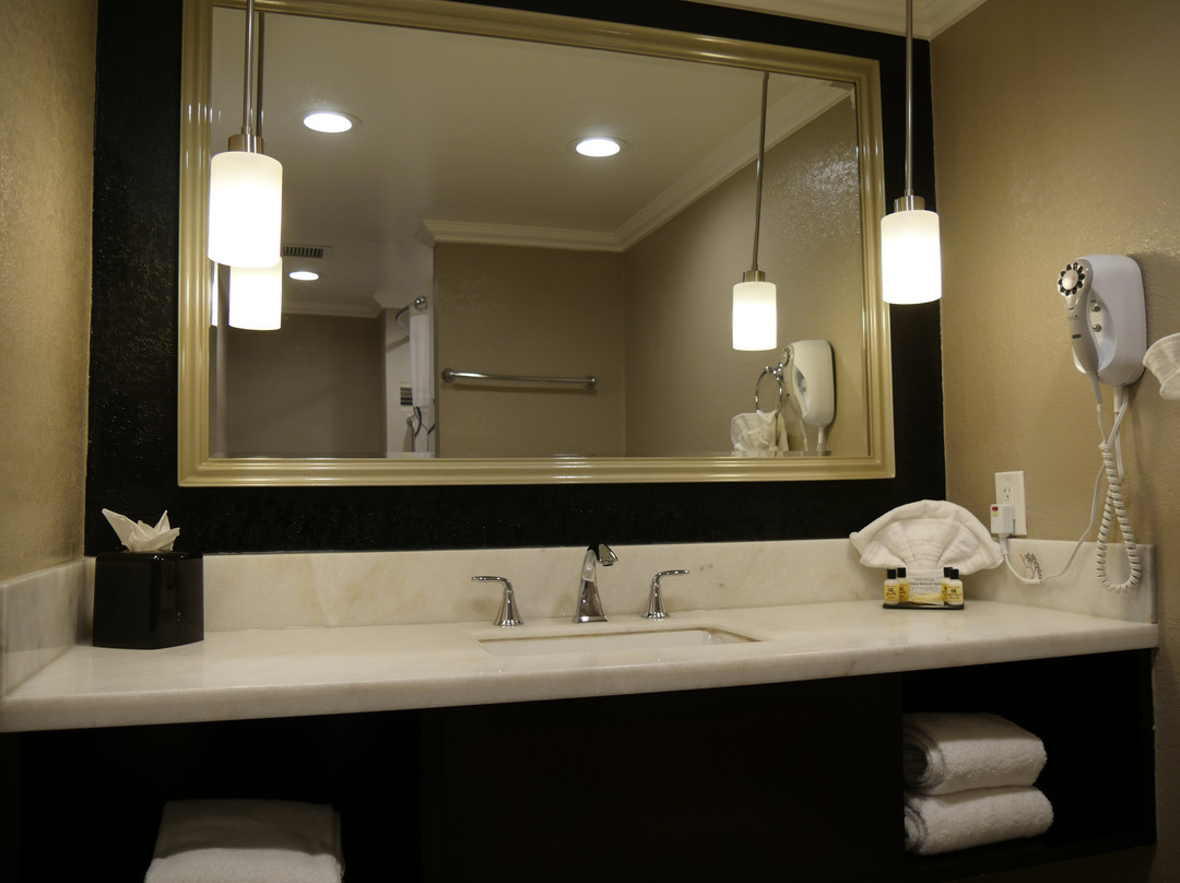 Inn at Highway 1主图