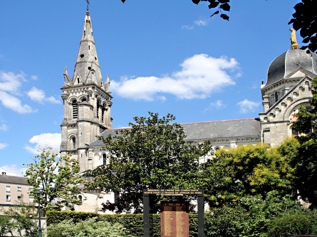 Eglise Notre Dame de Chateauroux景点图片