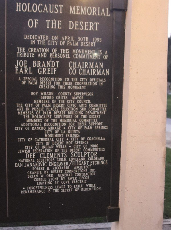 Desert Holocaust Memorial-棕榈沙漠必去景点