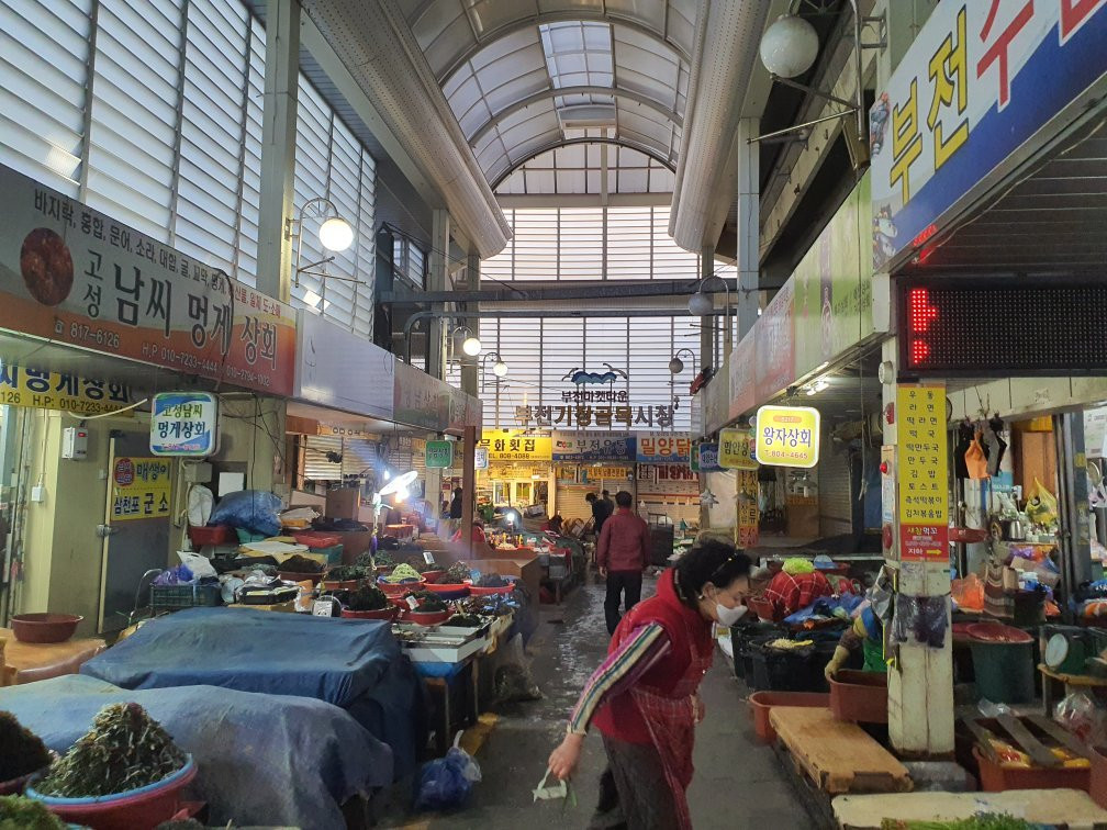 Bujeon Market-釜山必去景点