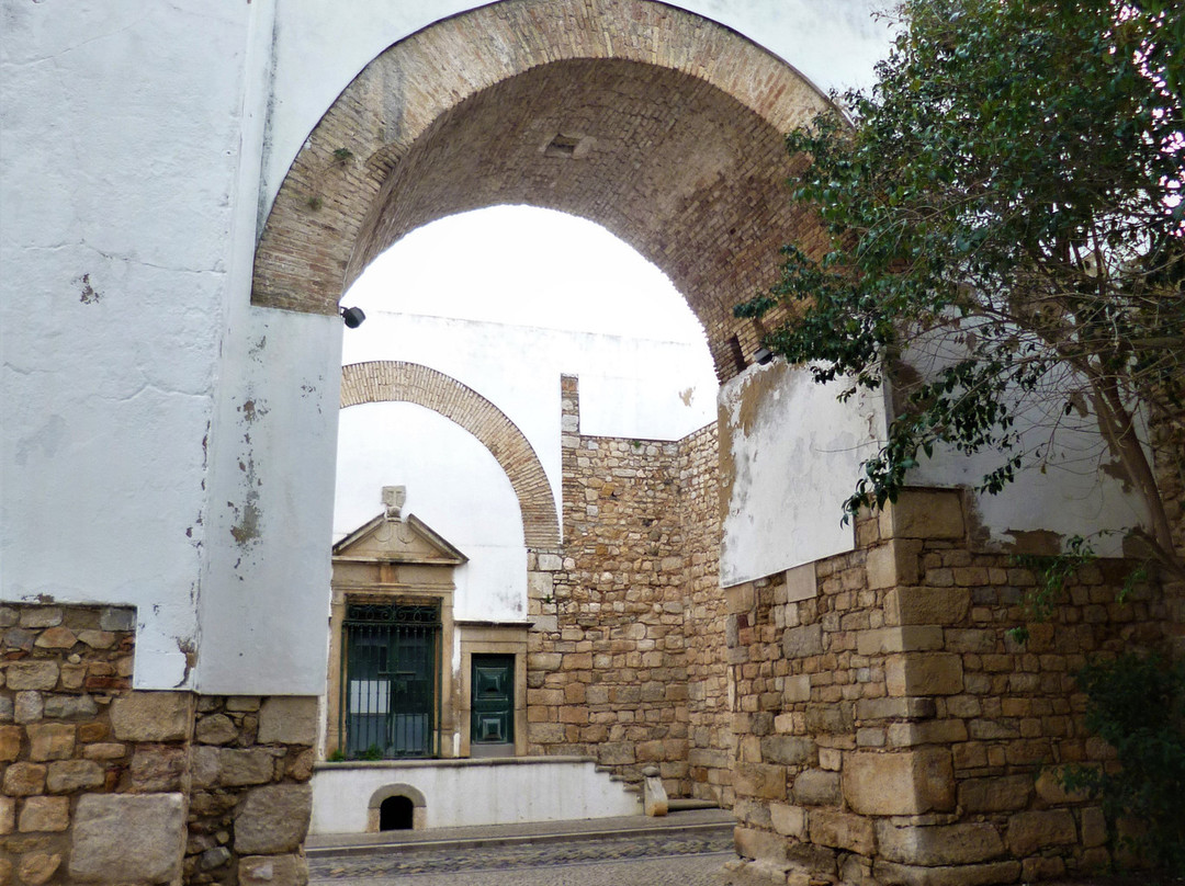 Arc of Repouso-法罗必去景点