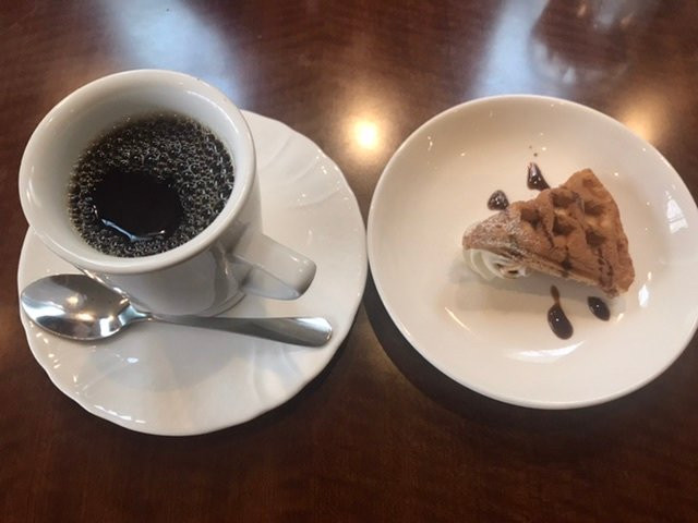 カフェ彼女の家納屋店主图