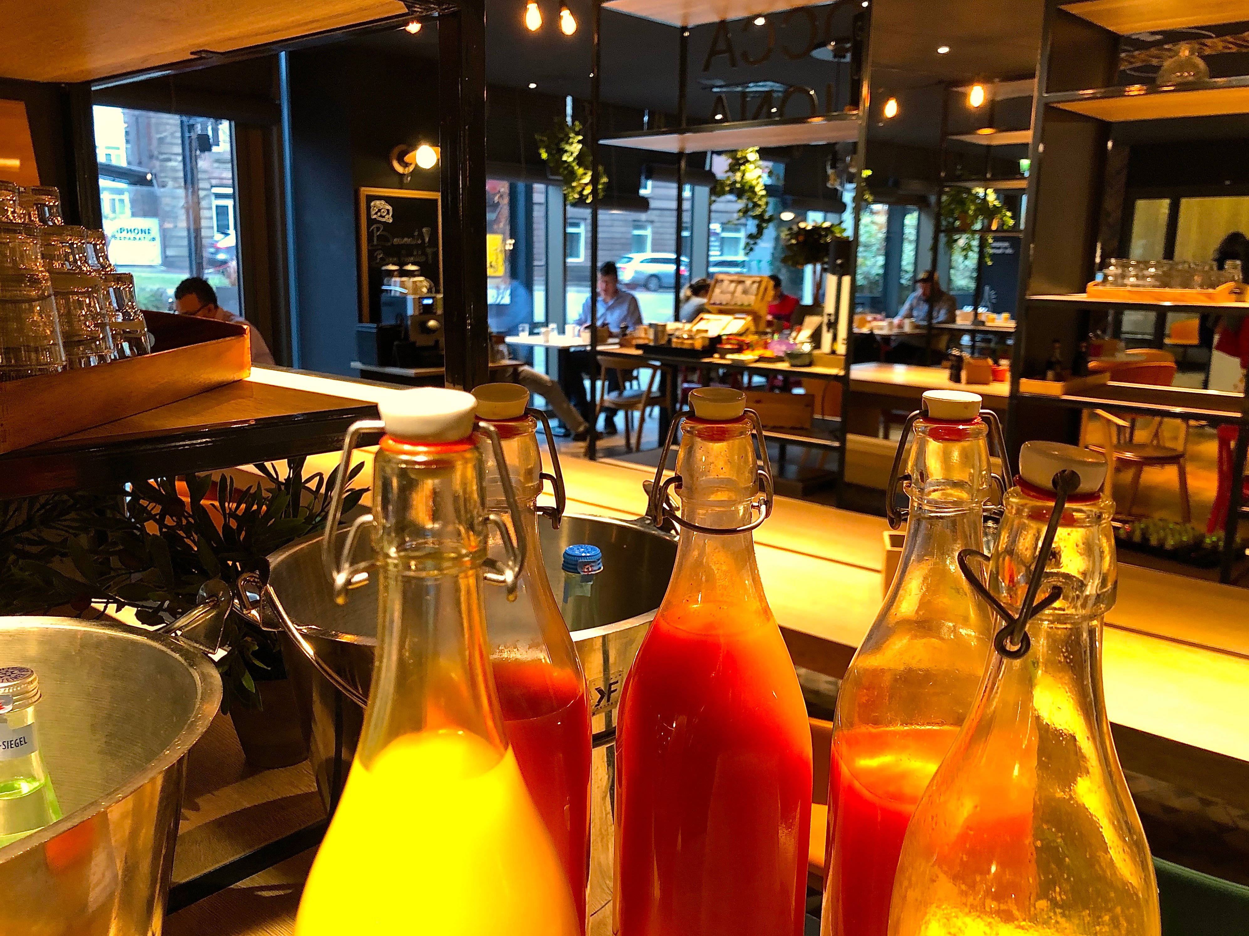 Park Inn by Radisson Stuttgart-餐饮