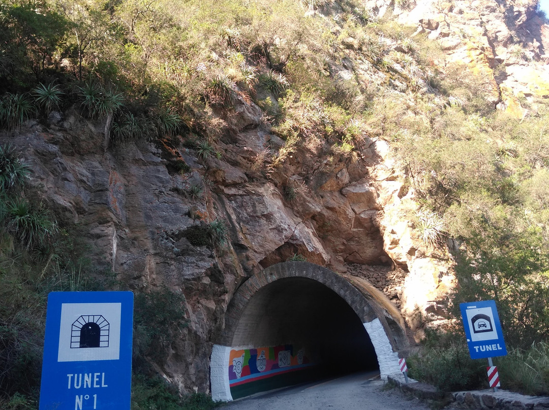 Los Tuneles de Taninga景点图片