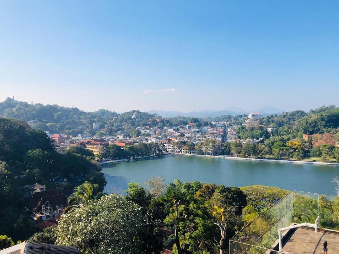 Chauffeur guide francophone au sri lanka (nalin) agence de voyage au sri lanka-科伦坡必去景点