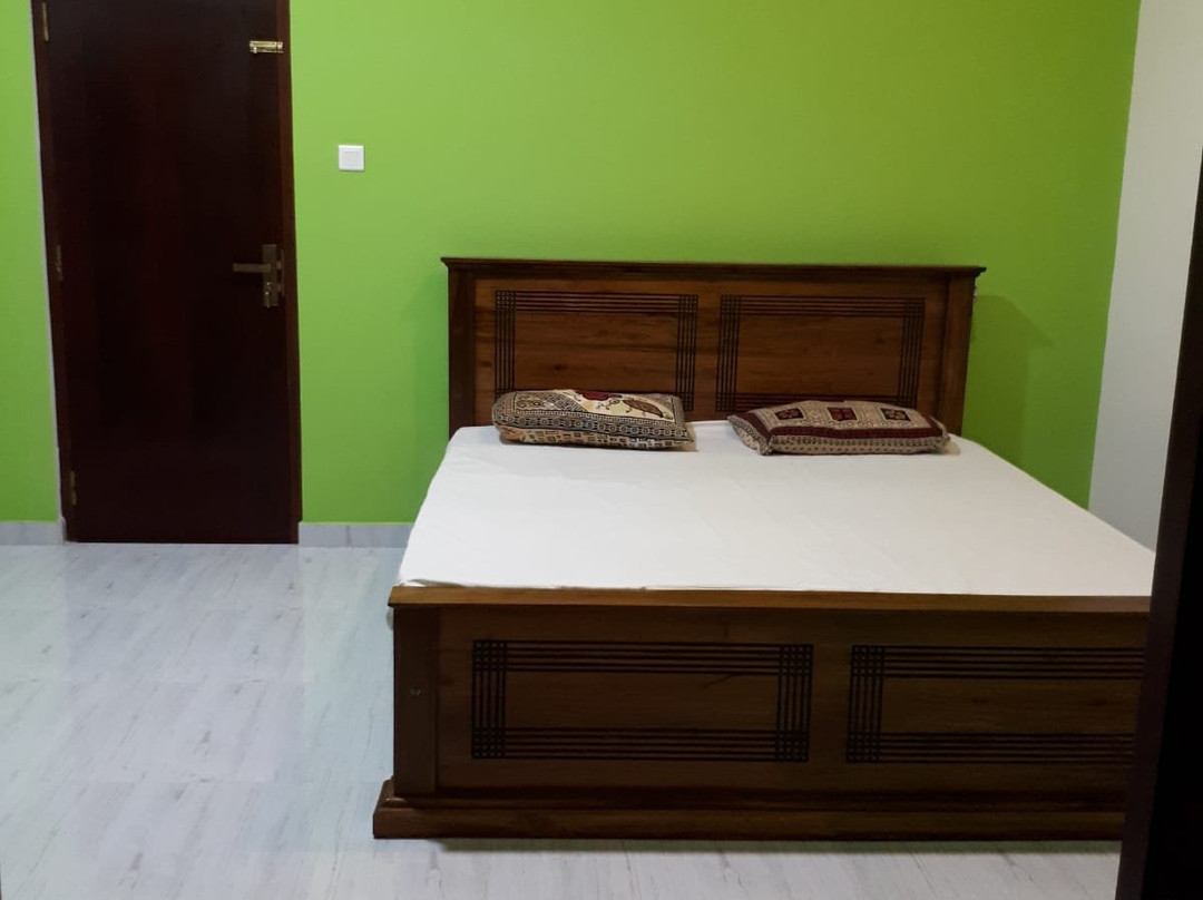 White Isle Hotel主图