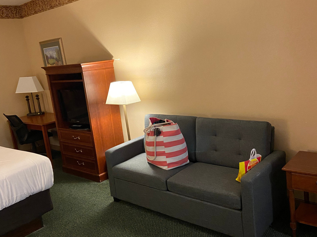 Ramada by Wyndham Sparta/At Speedway主图