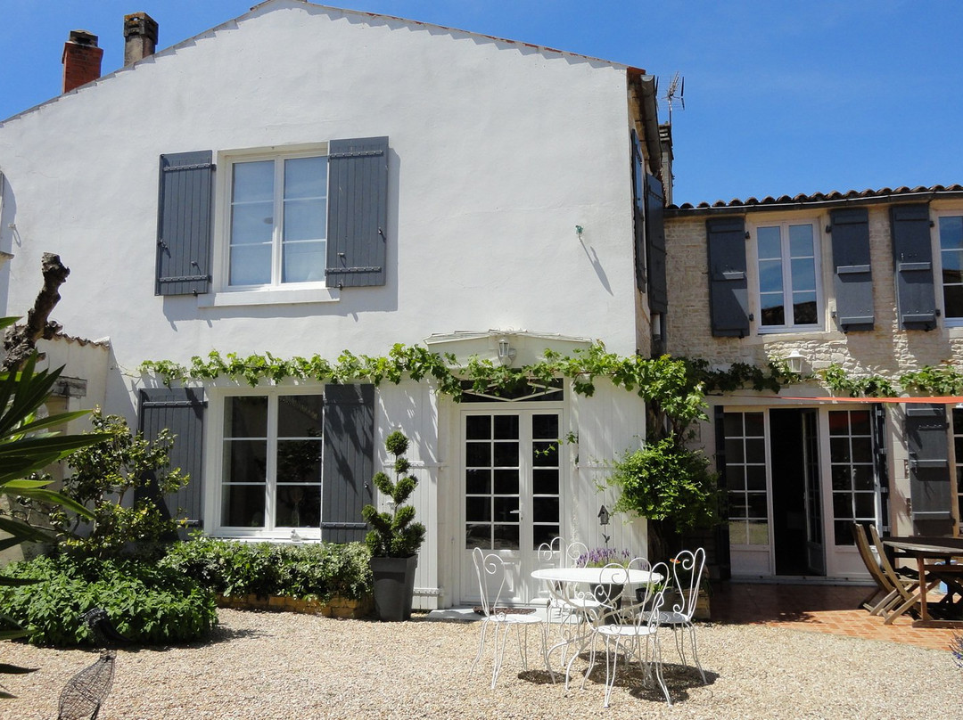 Le Clos des Treilles主图