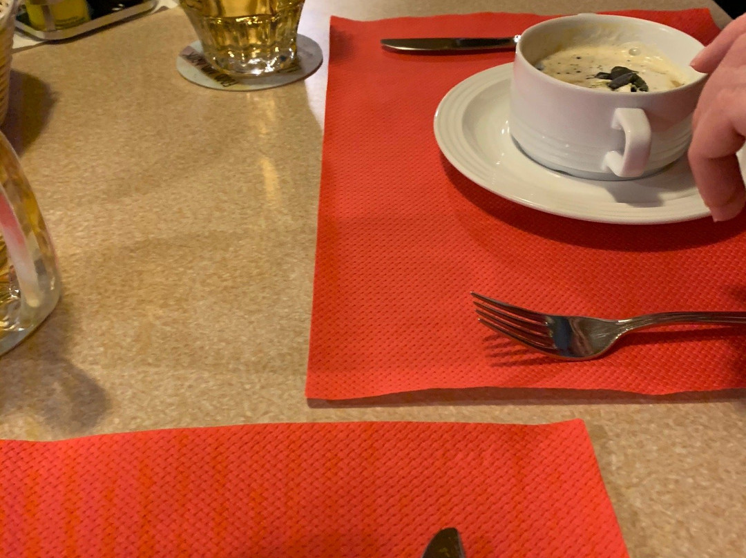 Oberriet餐馆和美食-Restaurant Hirschen