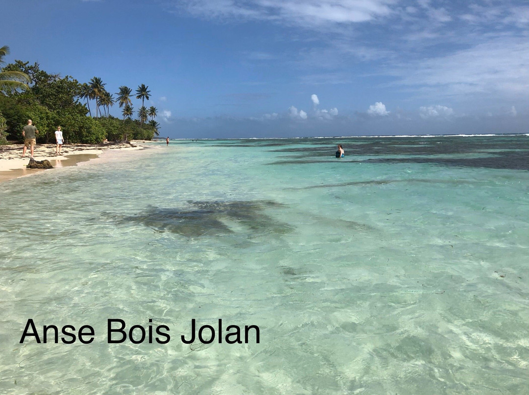 Plage de Bois Jolan景点图片