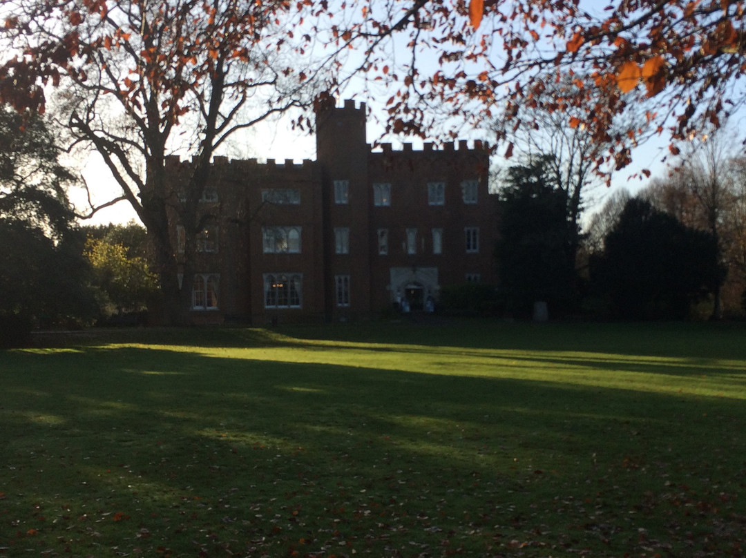 Hertford Castle景点图片