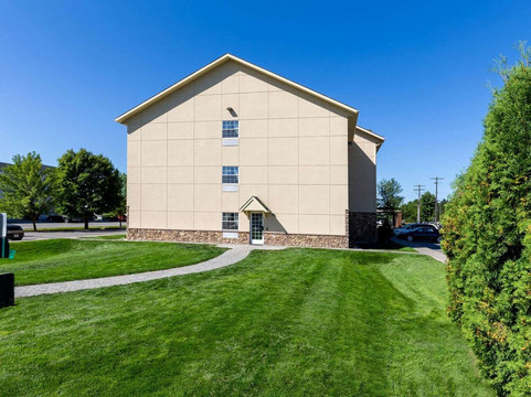 斯波坎瓦利拉昆塔温德姆套房酒店主图