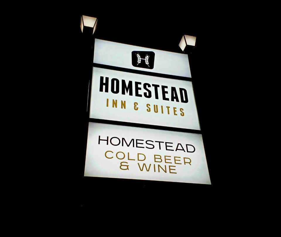 Homestead Inn & Suites主图