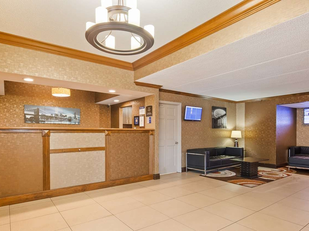 布法罗机场贝斯特韦斯特酒店主图