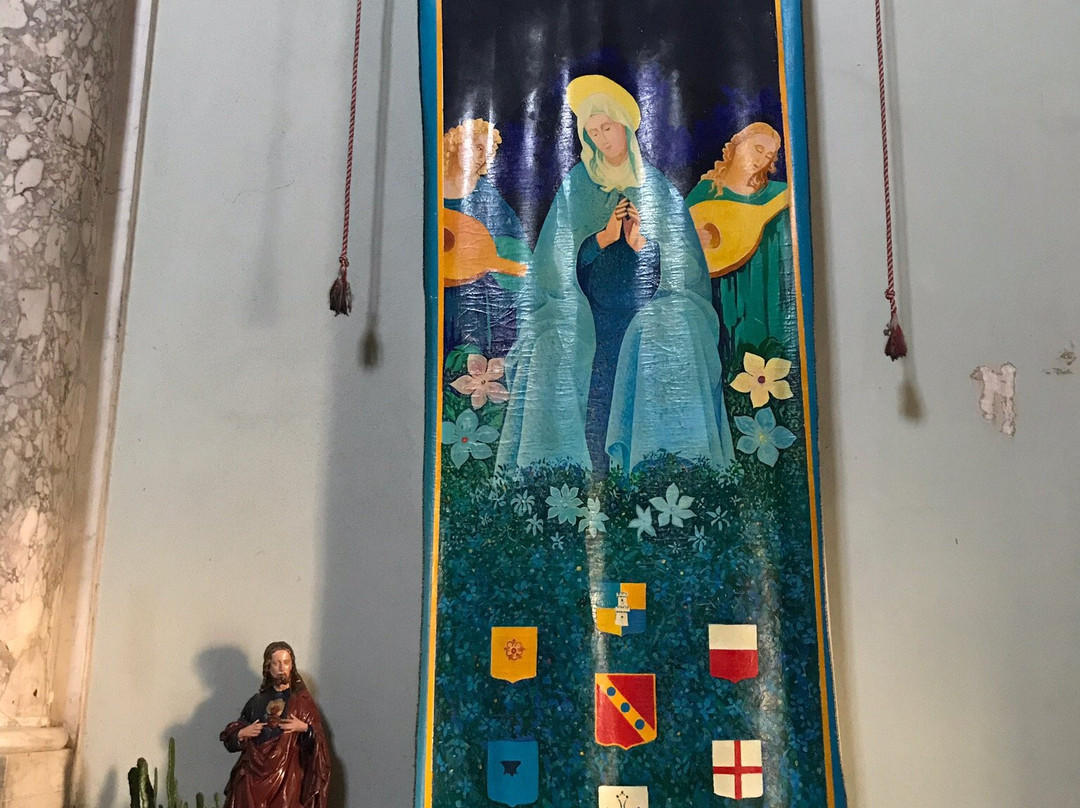 Chiesa Santa Maria Stella-卡马约雷必去景点