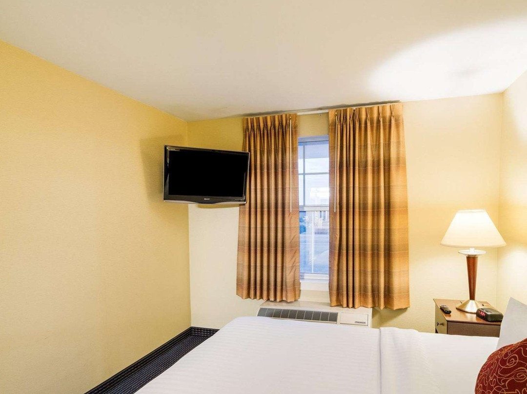 多佛尔曼斯戴套房酒店主图