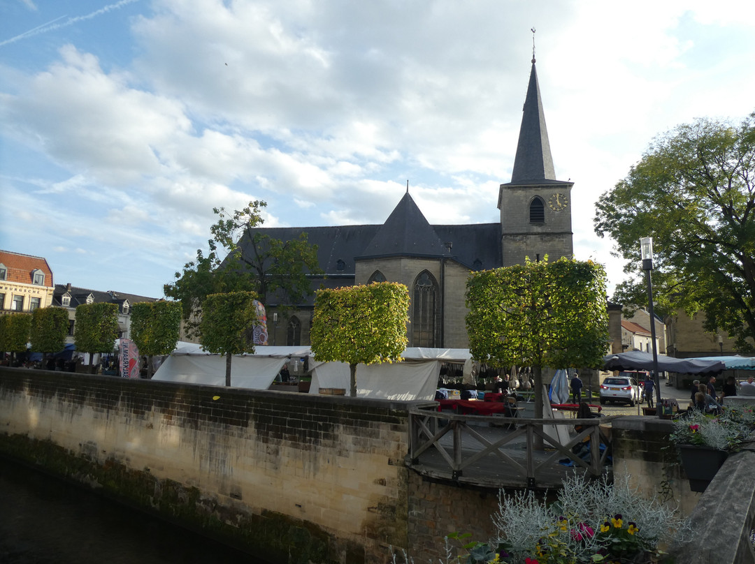 Oude Kerk H.H. Nicolaas en Barbarakerk-法肯堡必去景点