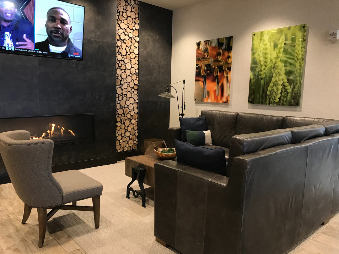 Springhill Suites by Marriott Bend主图