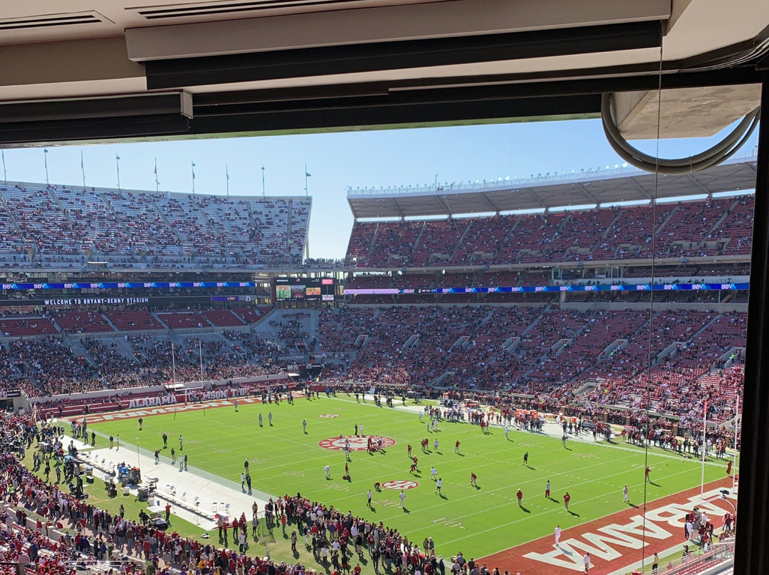 Bryant-denny Stadium-塔斯卡卢萨县必去景点