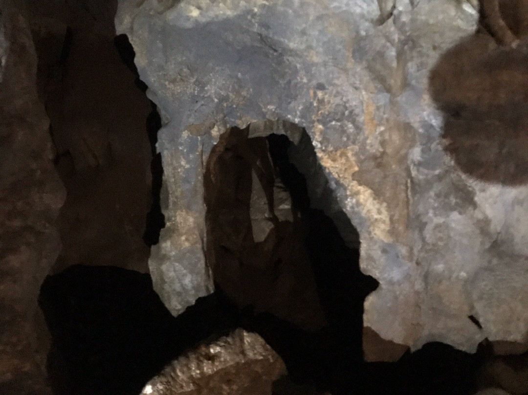 Calinawan Cave景点图片