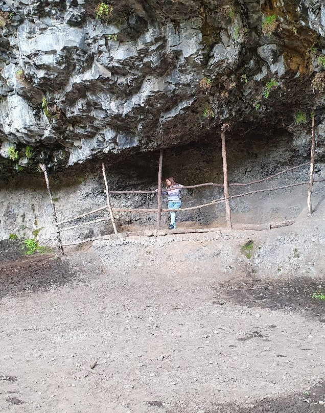 Cueva de Los Pincheira