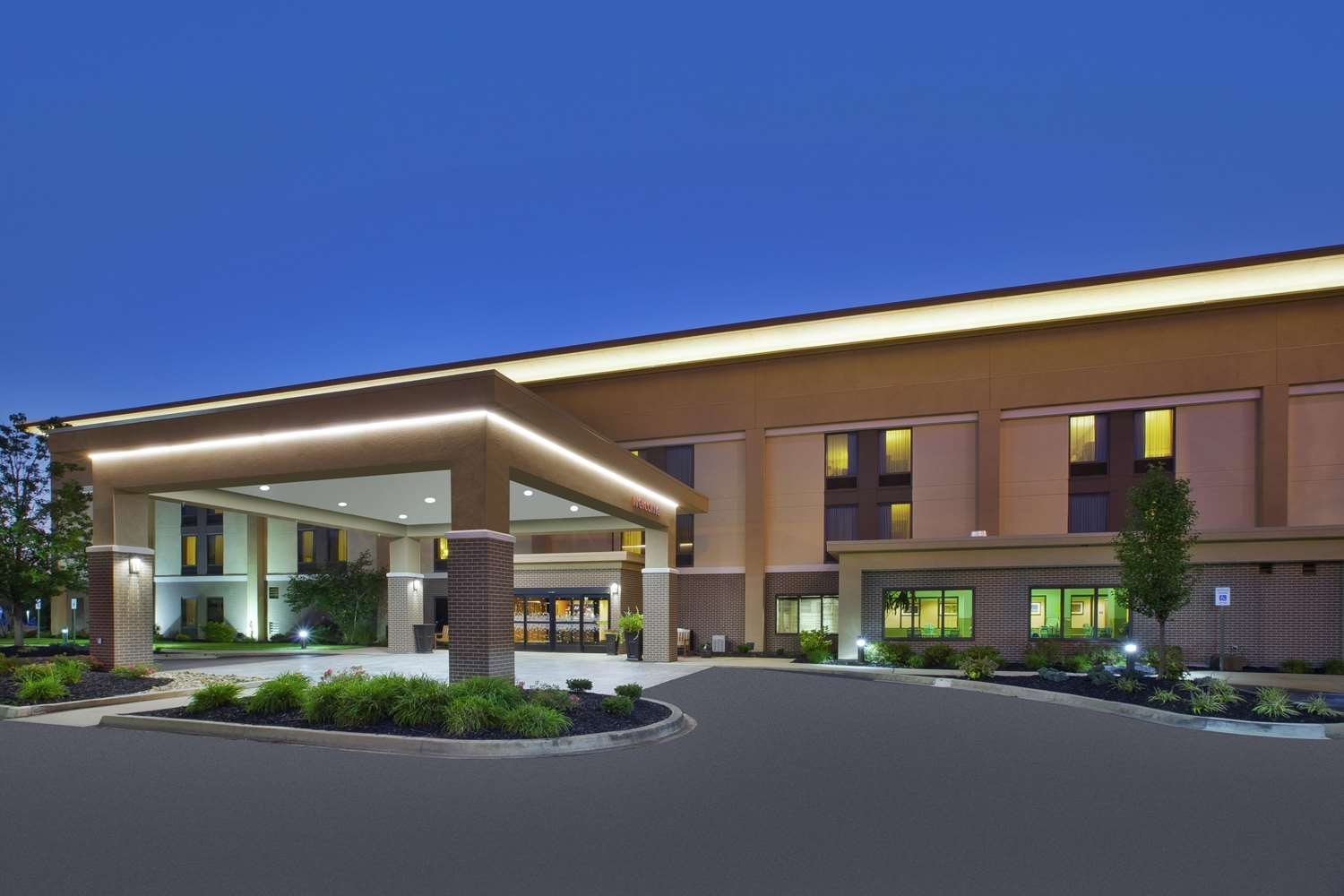 Hampton Inn Marietta-官方
