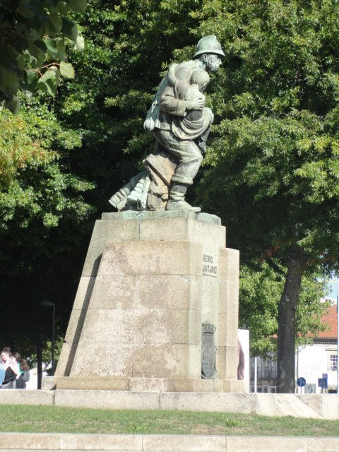 Monumento ao Bombeiro Voluntario景点图片