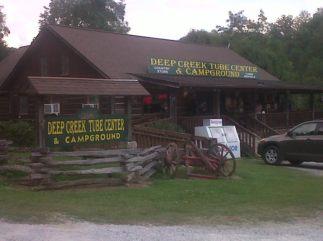 Deep Creek Tube Center景点图片