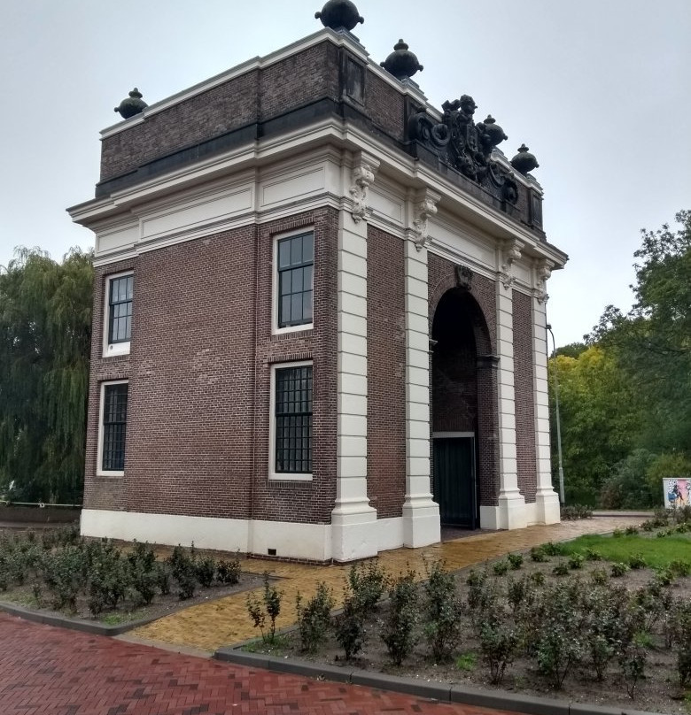 Rijksmonument de Koepoort van Middelburg uit 1735景点图片