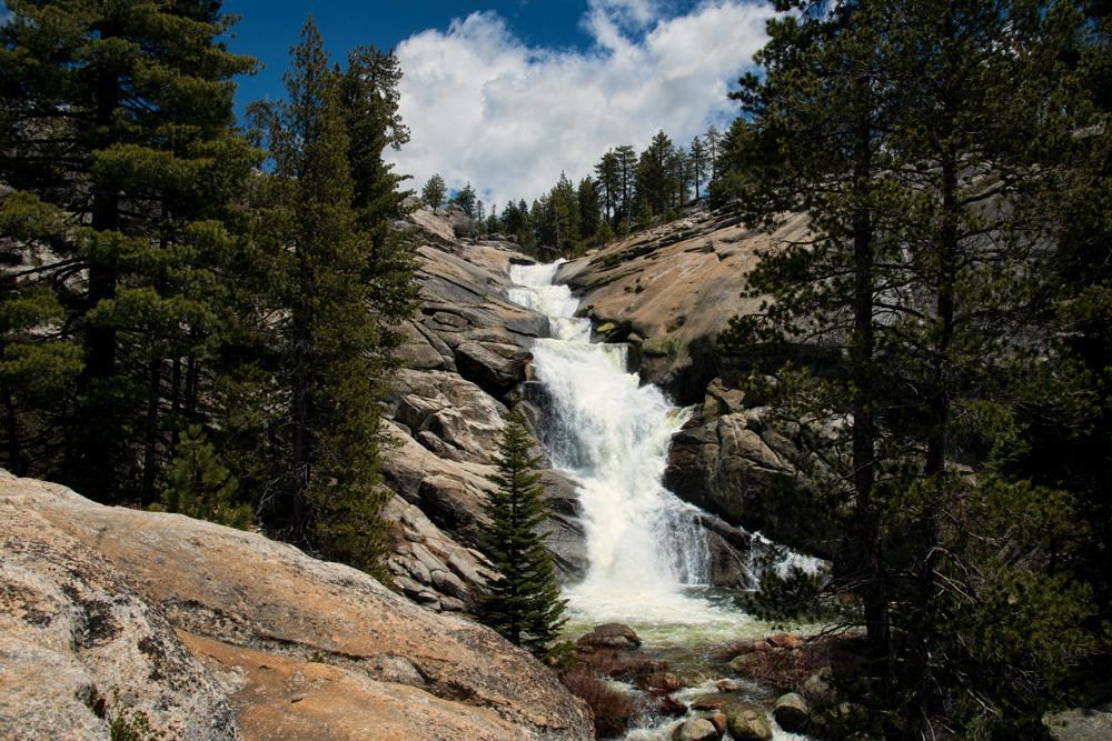 Wawona旅游景点-Chilnualna Falls