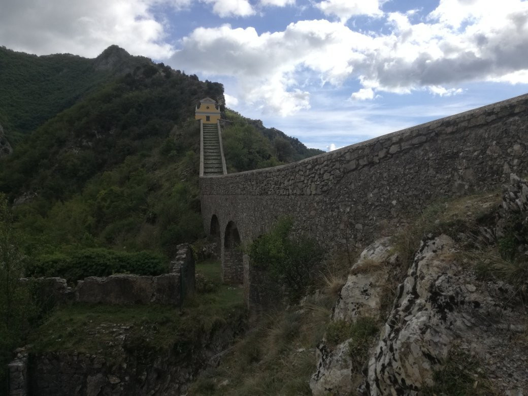 Notre-Dame de la Menour景点图片