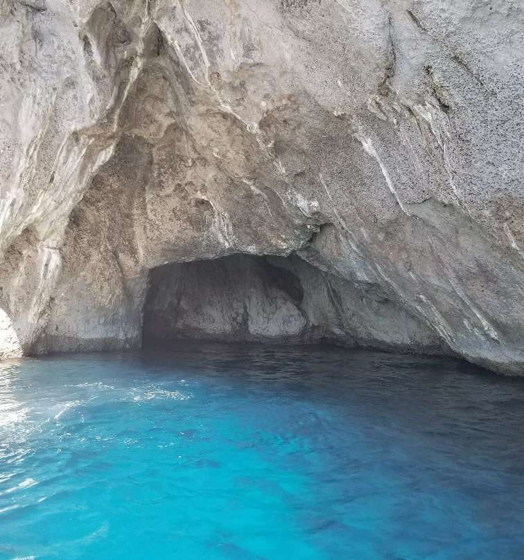Capri Blue Service景点图片