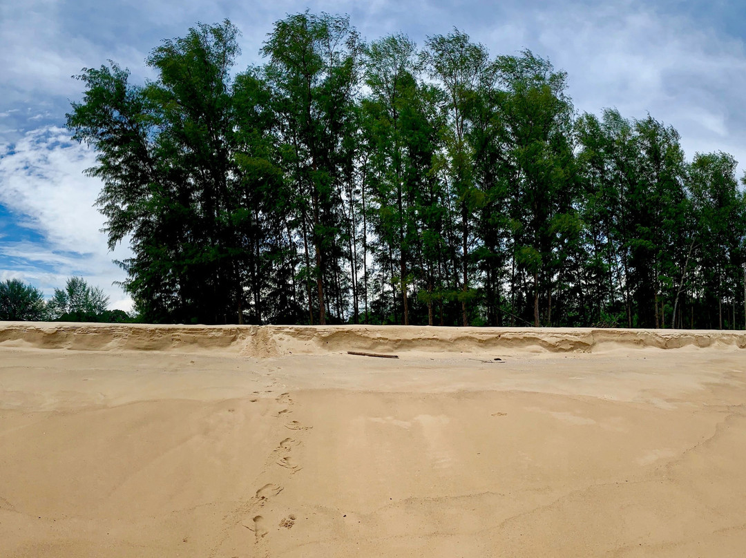 瓦纳卡恩沙滩温泉度假村主图