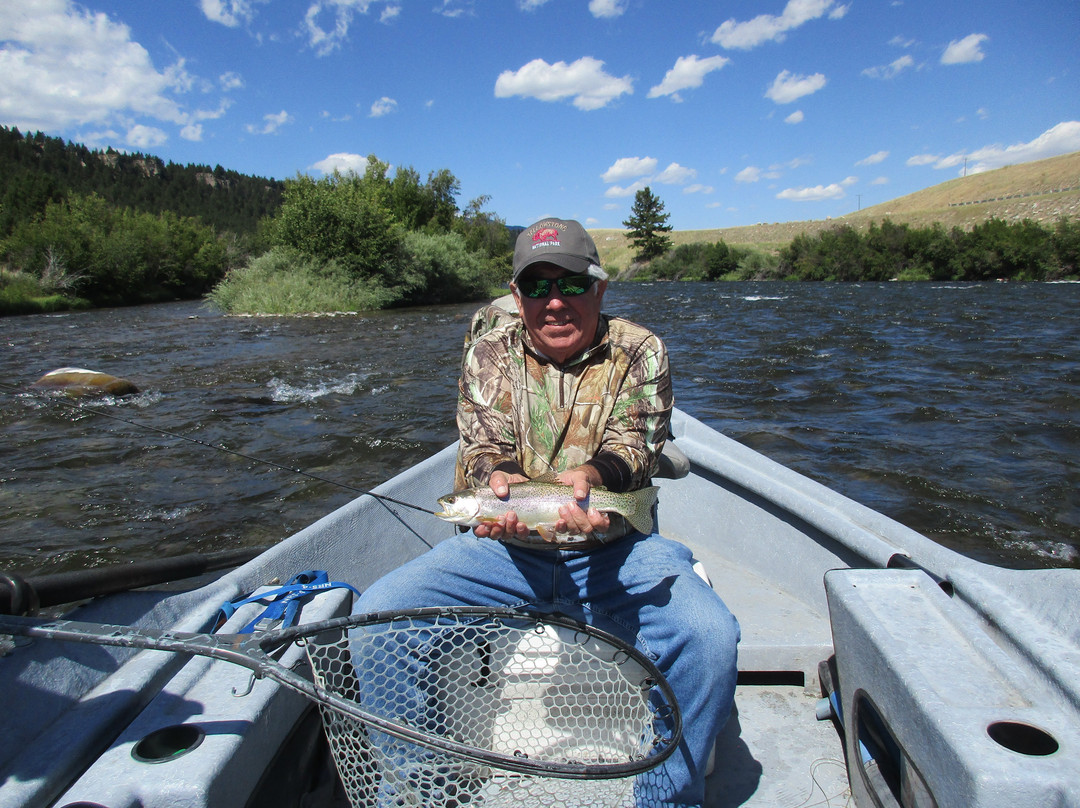 Yellowstone Fishing Guides景点图片