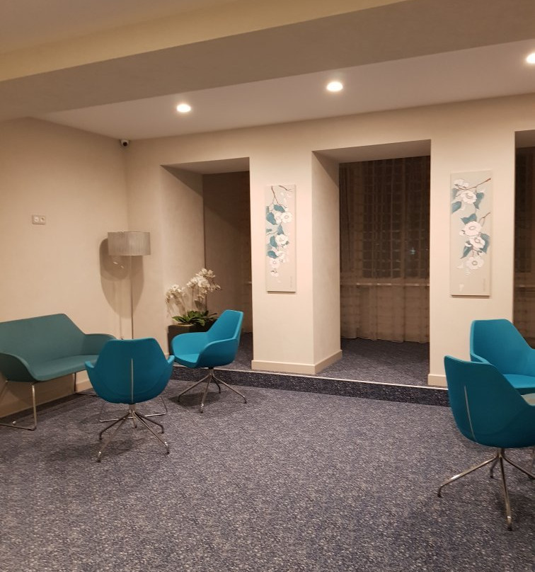 Green Park Hotel主图