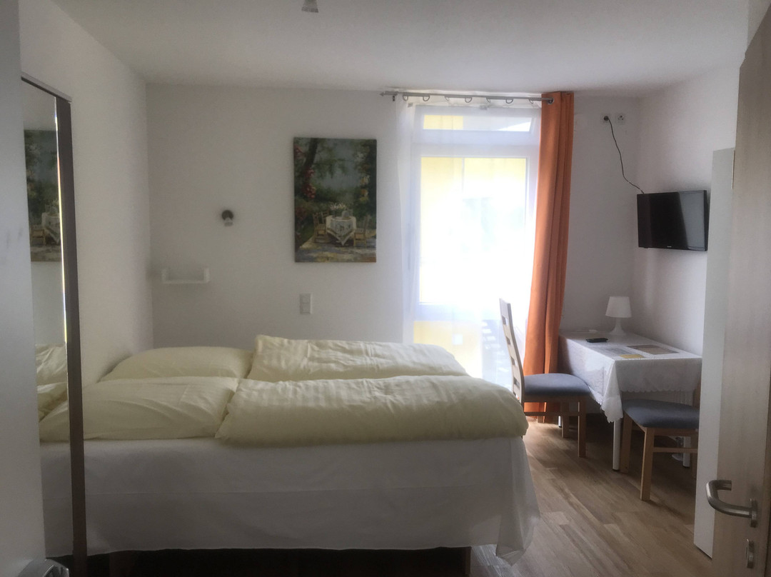 i-汽车酒店主图