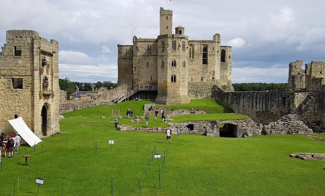 Warkworth Castle景点图片