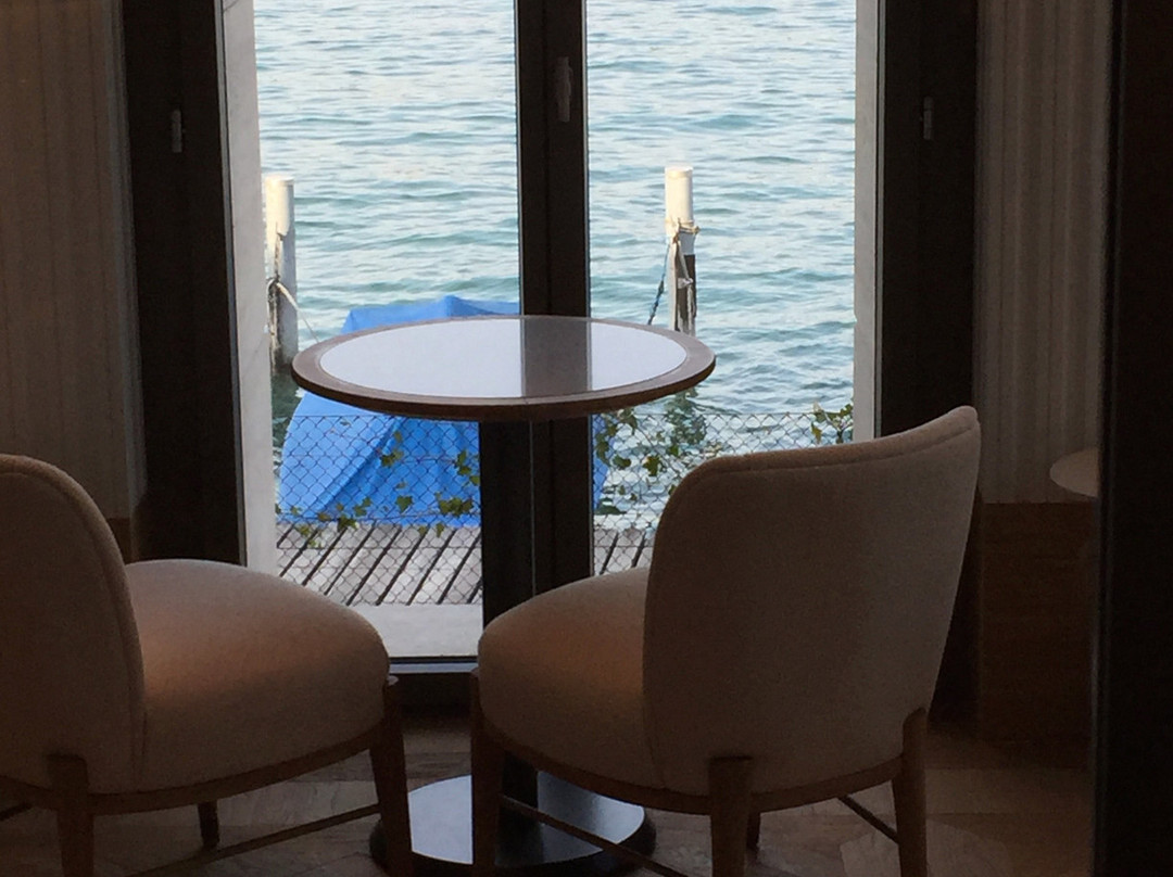 Alex Lake Zürich主图