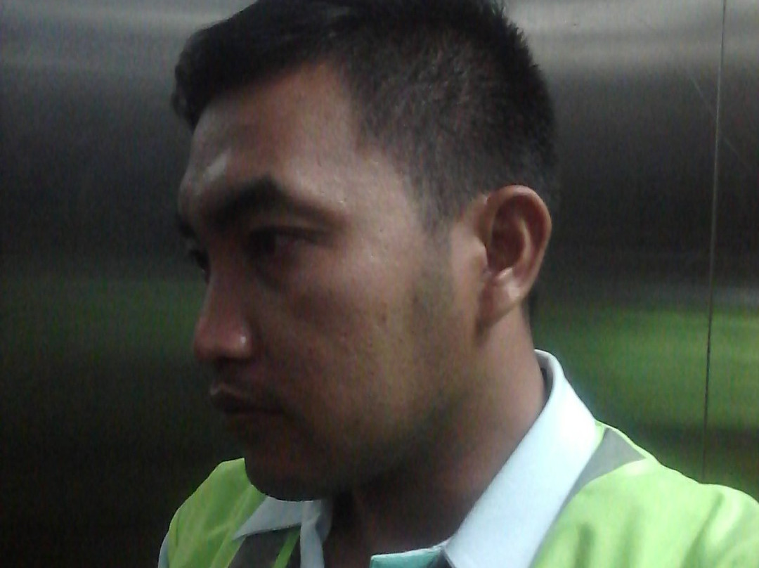 佩坎巴鲁宜必思酒店主图