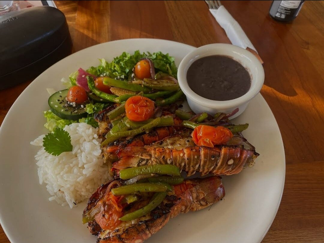 Navíos Restaurante El Cuyo