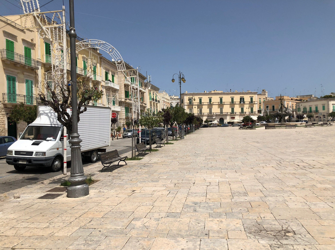 Piazza Vittorio Emanuele II-Giovinazzo必去景点
