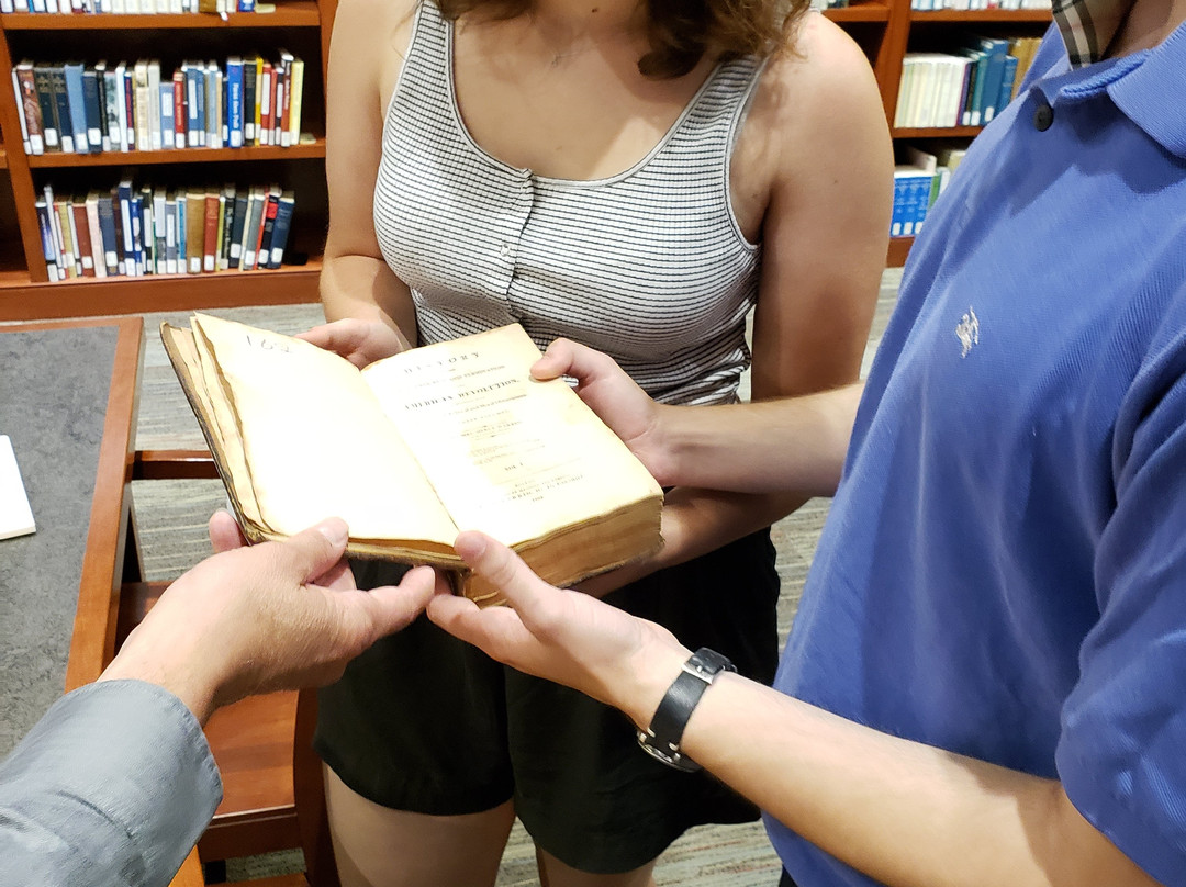 Sons of the American Revolution Genealogical Research Library-路易斯维尔必去景点