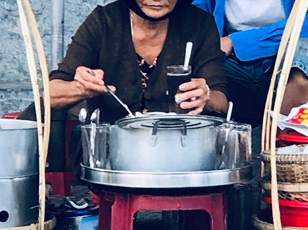 Eat Hoi An Street Food Tour景点图片