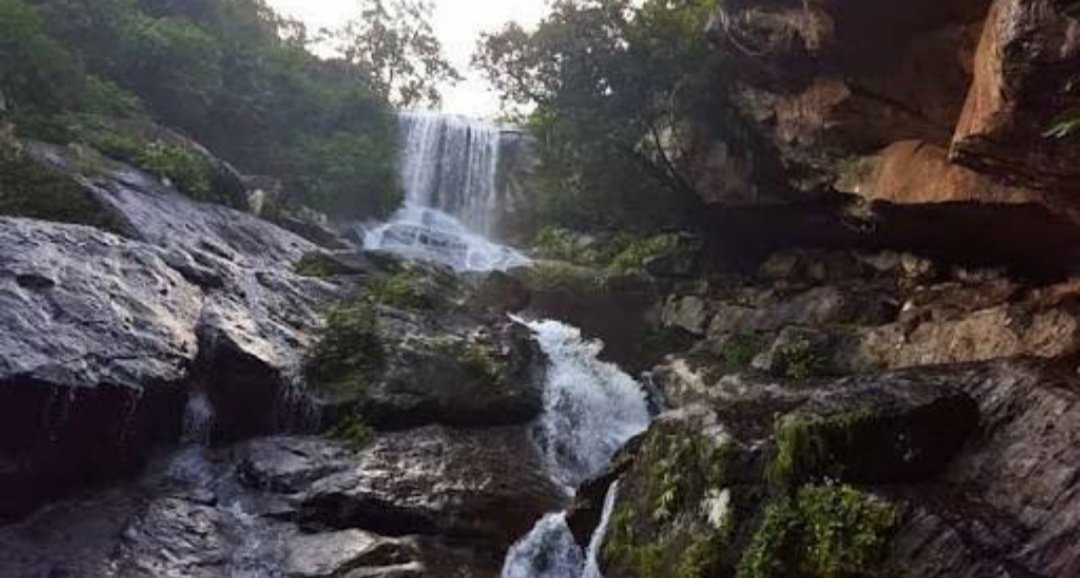 Nrusimhanath Waterfalls景点图片