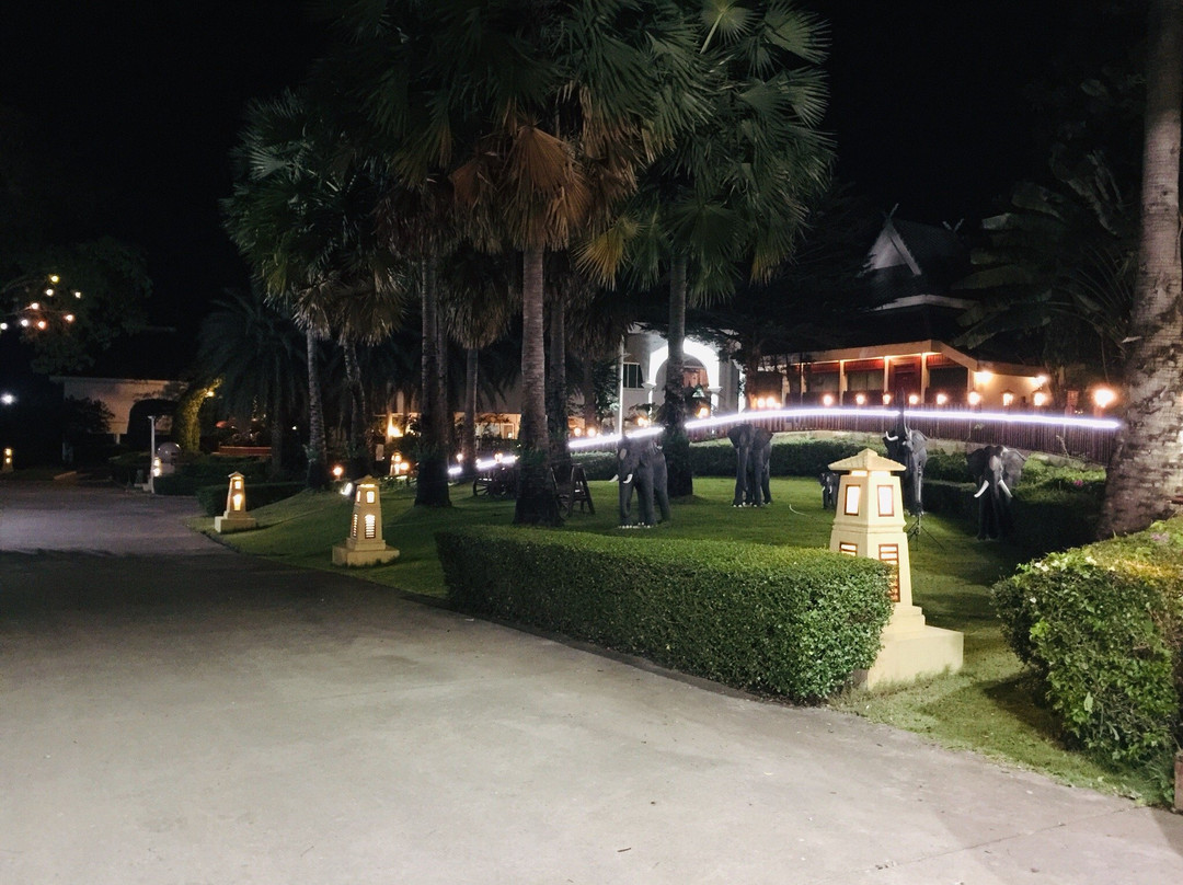 普帕庞度假村主图