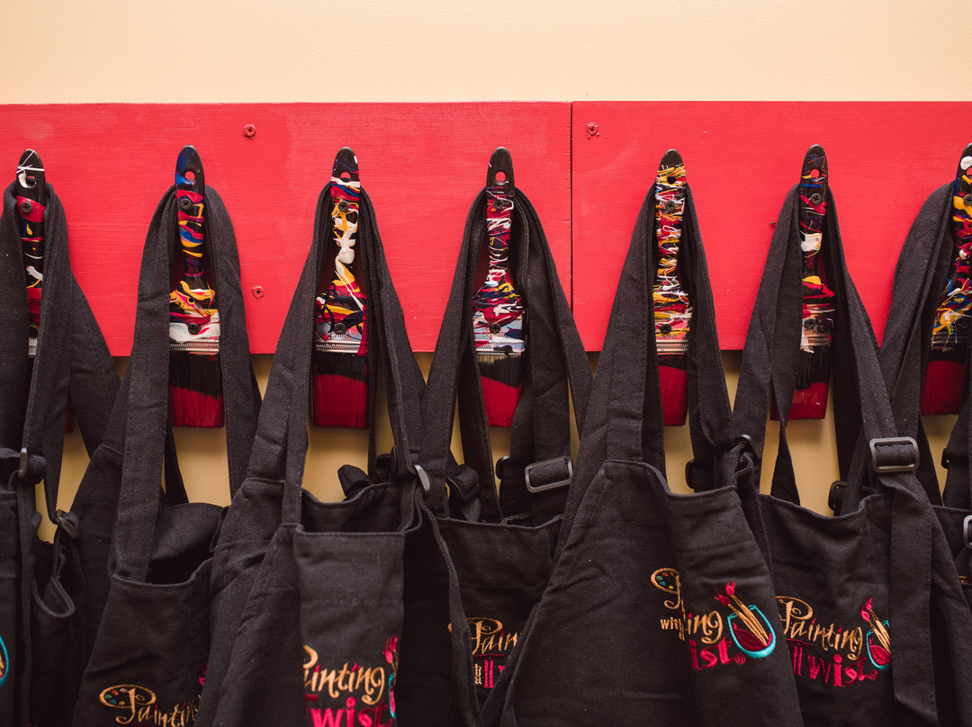 Painting with a Twist-丹佛必去景点