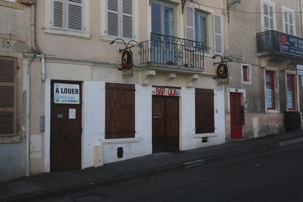 Bar A Quai-图尔尼必去景点