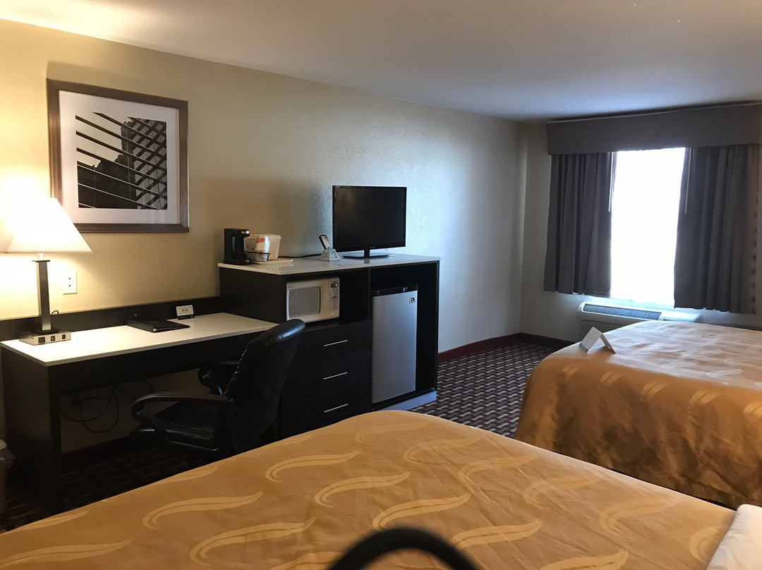 Quality Inn & Suites Middletown - Franklin主图